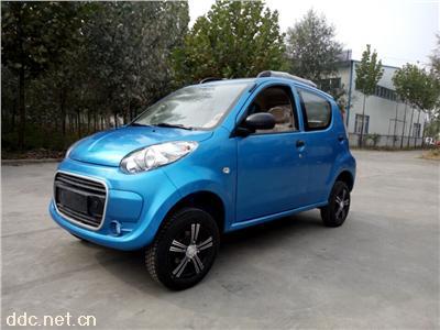  封闭豪华电动轿车
